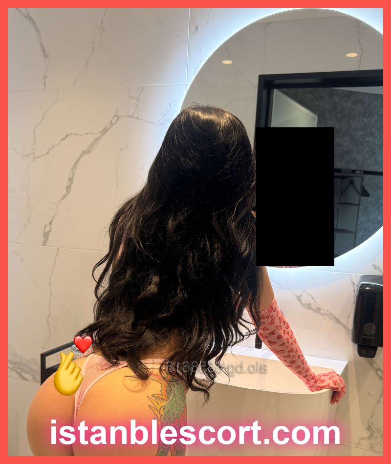 Dilara, 32 — Göztepe vitrin kartı